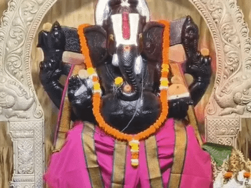 लड्डू की लाखों में होगी नीलामी, जीतने वाला मंदिर में ही बांटेगा प्रसाद