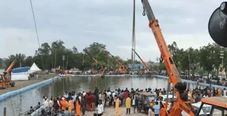 रायपुर के तालाबों में गणेश विसर्जन पर कटेगा चालान:43 जगह बनाए अस्थायी कुंड, 27 से निकलेगी झांकी, डीजे-साउंड सिस्टम के लिए नियम तय