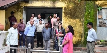 जिला निर्वाचन अधिकारी रणबीर शर्मा ने ईवीएम वेयर हाउस का किया निरीक्षण