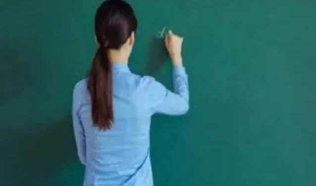 महिलाओं के आरक्षित पदों पर 12 पुरुष टीचर्स की नियुक्ति