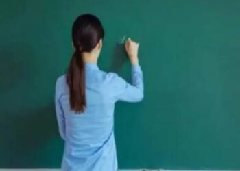 महिलाओं के आरक्षित पदों पर 12 पुरुष टीचर्स की नियुक्ति