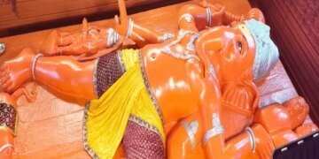 रिद्धि-सिद्धि संग दूल्हे बने बप्पा, तस्वीरों में देखिए रायपुर गणेशोत्सव के अनोखे रंग