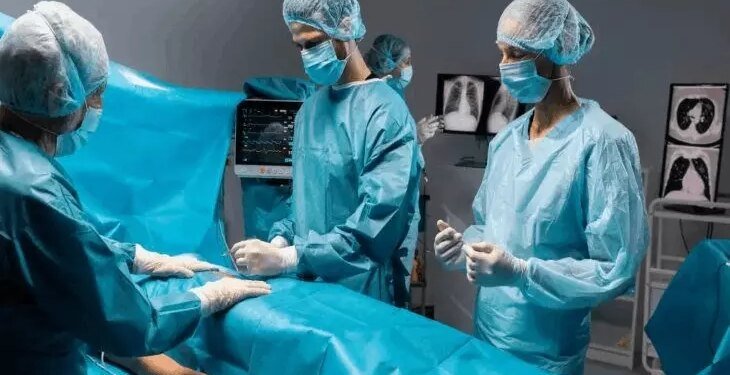 छत्तीसगढ़- 100 से ज्यादा अस्पतालों में स्वास्थ्य विभाग की रेड:आयुष्मान कार्ड से फर्जी इलाज की मिली शिकायतें; दस्तावेज खंगाल रहे अफसर