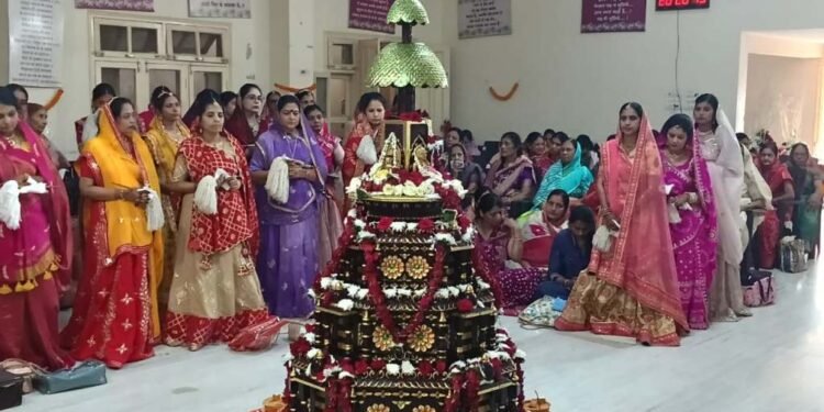 विवेकानंद नगर में 50 दिन की तपस्या पूर्ण करने वाले 45 तपस्वियों का शाही पारणा