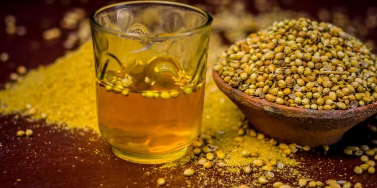सुबह धनिया का पानी पीने से क्या होता है? बनाने से पहले जरूर करें मूसल का इस्तेमाल