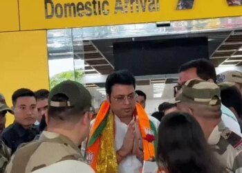 एमपी के नए भाजपा प्रभारी-सह प्रभारी भोपाल पहुंचे:बिप्लब कुमार बोले-सरकार और संगठन के साथ मिलकर काम करेंगे; शाम को कोर ग्रुप की बैठक