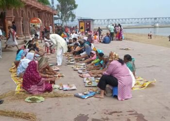पितृपक्ष मेला 2026: 23000 रुपये में घर बैठे कीजिए गयाजी में पुरखों का पिंडदान, पेन ड्राइव में मिलेगा पूरे कर्मकांड का फुटेज