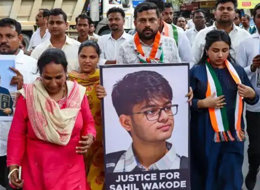 IIT-बॉम्बे सुसाइड केस, राहुल गांधी ने माता-पिता से बात की:साहिल ने मौत से पहले दोस्त को फोन किया था, कहा- गलती हो गई
