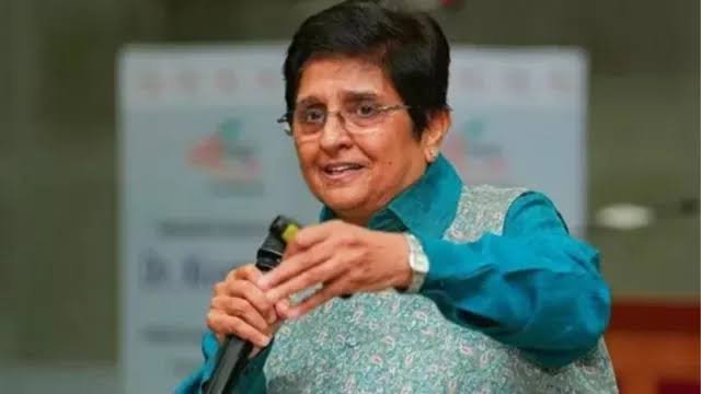 किरण बेदी पहुंचीं दिल्ली हाई कोर्ट तो केंद्र सरकार ने किया विरोध, सत्य निकेतन हादसे पर बोली अदालत- इसे टकराव के रूप में न लें