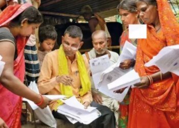 MP में घर-घर दस्तक देंगे 74 हजार BLO, 31 लाख कटे नामों की होगी री-चेकिंग, बेघर और मजदूरों के लिए खास कैंप की सुविधा