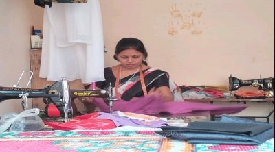 आरसेटी प्रशिक्षण से आत्मनिर्भर बनी दीपिका