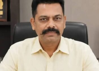 किसानों ने CM का काफिला रोका था…पांढुर्णा SP को हटाया