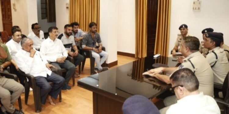 त्योहारों से पहले सराफा बाजार की सुरक्षा को लेकर एसएसपी ने की व्यापारियों से चर्चा