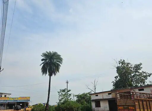 चक्रवात अर्नब के असर से सुकमा में बदला मौसम:तापमान गिरा, सुबह से बादल छाए, ठंडी हवाएं चल रही, प्रशासन अलर्ट