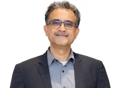 सोना महंगा होने पर और स्मार्ट हुआ मिडिल-क्लास:तनिष्क के CEO बोले- 50% सेल्स एक्सचेंज से हो रही; 18-कैरेट में 22-कैरेट जैसी फिनिश दे रहे