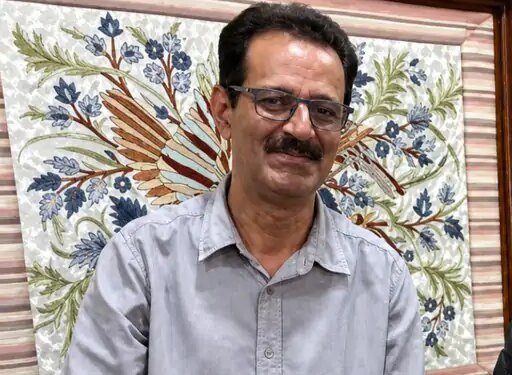 कश्मीरी पंडित कर्मचारियों को धमकी देने वाला एक्टिविस्ट गिरफ्तार