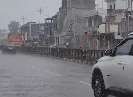 MP के ऊपर चक्रवात…आज से 4 दिन बारिश:जबलपुर, रीवा-शहडोल संभाग में गिरेगा पानी; इंदौर-भोपाल में धूप खिलेगी