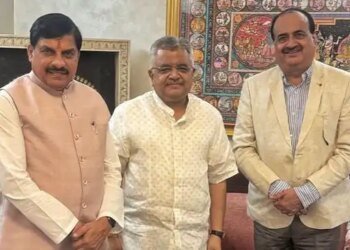 OBC आरक्षण पर कानूनी रणनीति को लेकर दिल्ली पहुंचे CM:सॉलिसिटर जनरल से चर्चा; उमंग सिंघार बोले- विधानसभा का विशेष सत्र बुलाकर स्थिति स्पष्ट करें