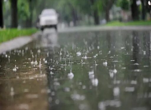 दक्षिण पश्चिमी मानसून सामान्यत:पहले सप्ताह में बादल नहीं, दूसरे-तीसरे में उमस, चौथे में सर्दी