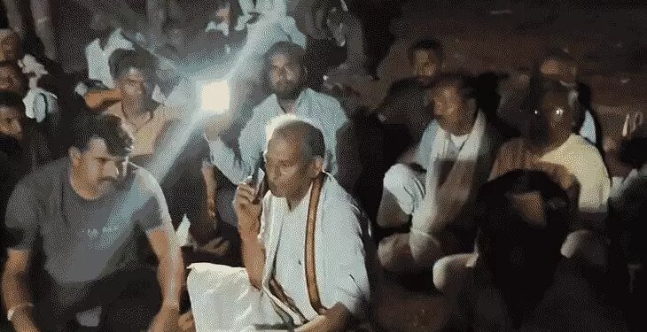 लव-प्रपोजल ठुकराया तो छात्रा पर एसिड अटैक करवाया:चेहरा-आंख झुलसे; कोचिंग में साथ पढ़ते थे, हमले से पहले दोस्त की शादी कराई