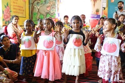 सेवा संकल्प अभियान : गिरधौना में आंगन मिलन उत्सव का आयोजन