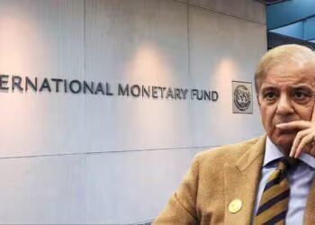 IMF के सामने कर्ज के ल‍िए ग‍िड़गिड़ाया कंगाल पाकिस्‍तान, दोनों पक्षों में डील, मिलेंगे 1.21 अरब डॉलर