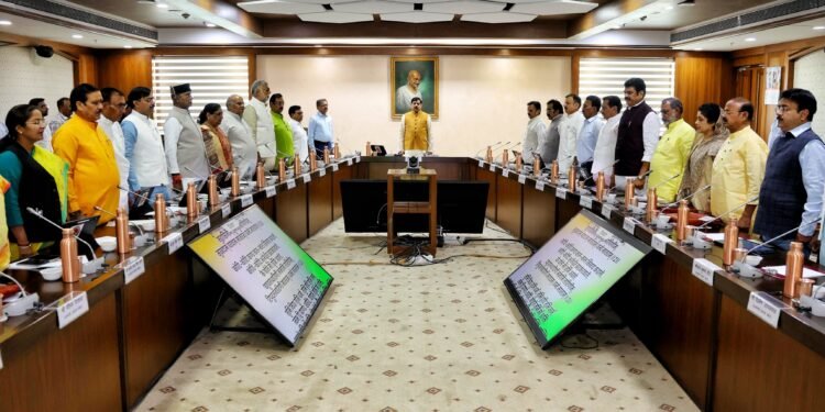 मुख्यमंत्री डॉ.यादव की अध्यक्षता में मंत्रि-परिषद की बैठक में लिये गए निर्णय, जबलपुर-इंदौर इंडस्ट्रियल कॉरिडोर के लिए विशेष कंपनी के गठन की मंजूरी